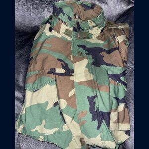 Vintage Army Jacket Classic Used Pre Owned XL Mens Classic Throwback Camouflage.